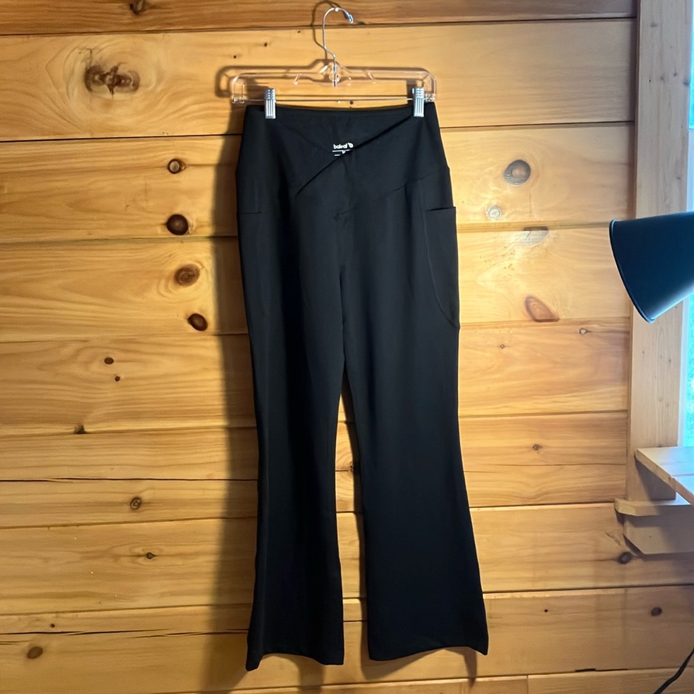 #Baleaf flare Legging black #2 side pockets# size Medium